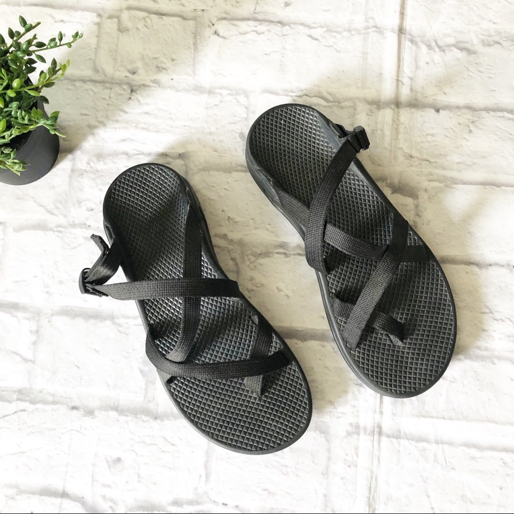 Chacos womens tegu hiking sandals size 9